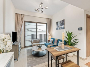 Cozy Stay 1BR in Azizi Pearl